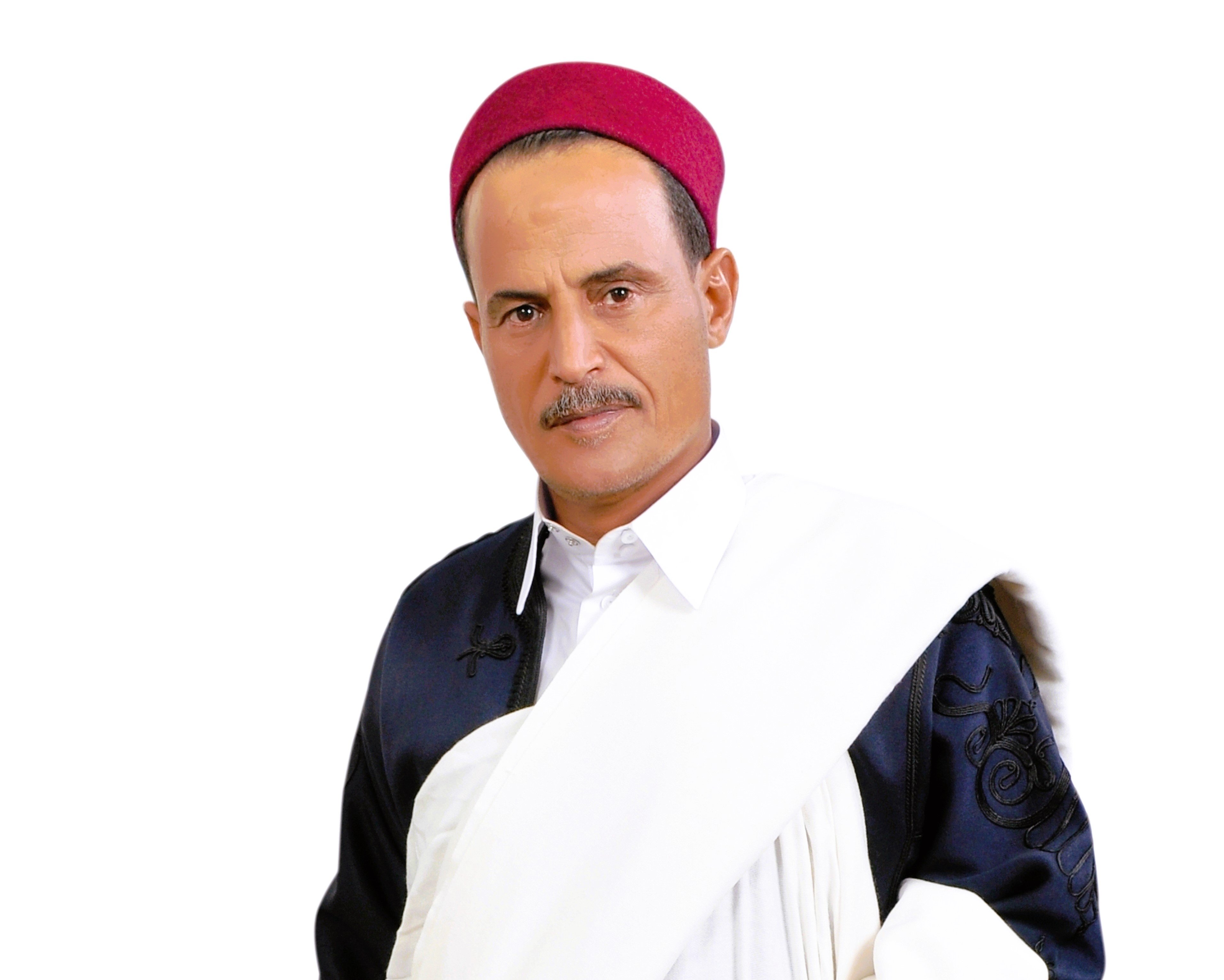 النائب السابق مهدي العمدة من أشهر المتمسكين بالملابس التراثية