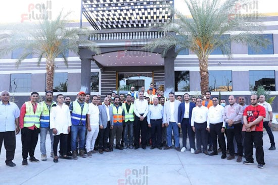 كامل الوزير يفتتح مشروعات جديدة باستثمارات محلية وأجنبية فى الصعيد (14)