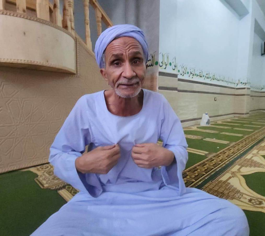 التقشيطة من القطن وتساهم فى فتح مسام الجلد للإنسان فى الحر التقشيطة من القطن وتساهم فى فتح مسام الجلد للإنسان فى الحر