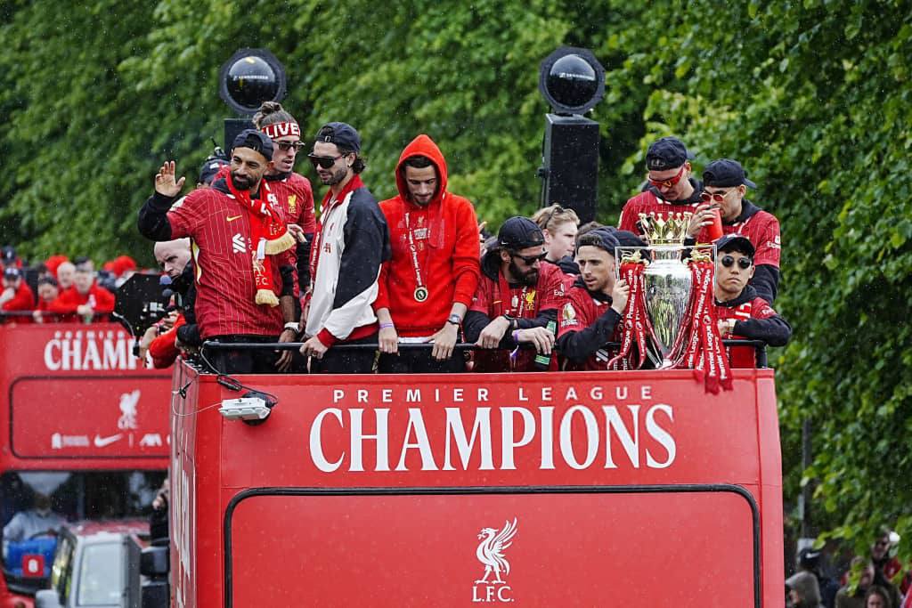 أتوبيس ليفربول يطوف المدينة أتوبيس ليفربول يطوف المدينة
