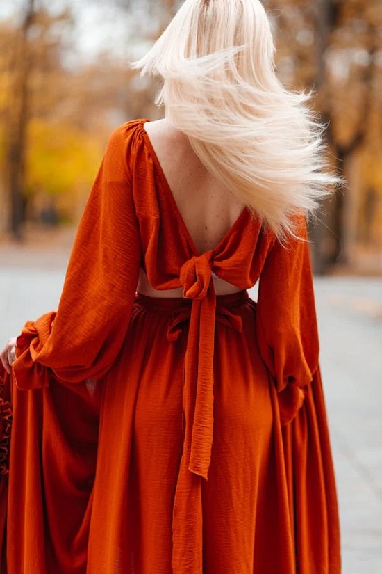 فستان برتقالي مرجاني