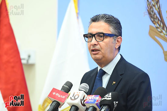 55587-الدكتور-شريف-فاروق-وزير-التموين-والتجارة-الداخلية-خلال-المؤتمر-الصحفى-للإعلان-عن-استعدادات-عيد-الاضحى-2025 55587-الدكتور-شريف-فاروق-وزير-التموين-والتجارة-الداخلية-خلال-المؤتمر-الصحفى-للإعلان-عن-استعدادات-عيد-الاضحى-2025