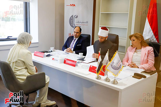 المقابلات الشخصية لقبول الدفعة الثانية من برنامج المرأة تقود للتنفيذيات (5)