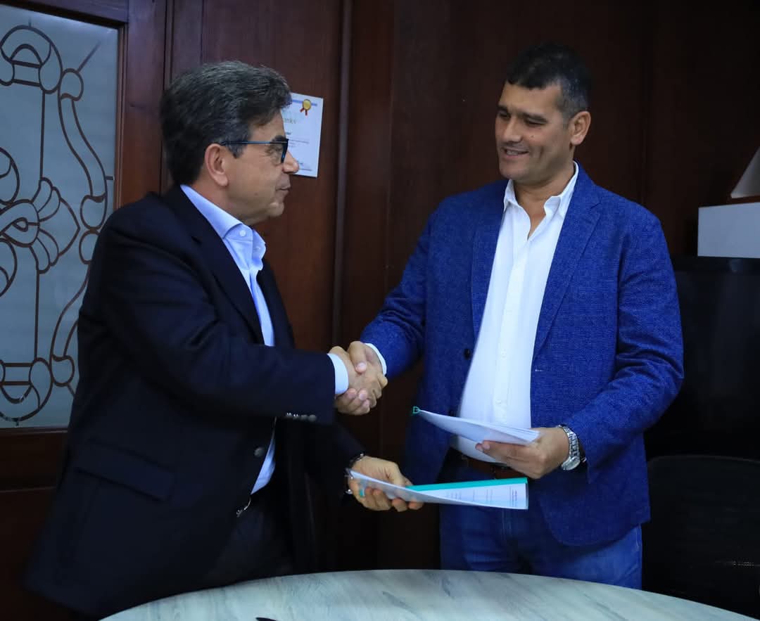 نقيب الأطباء البيطريين يوقع بروتوكول التعاون نقيب الأطباء البيطريين يوقع بروتوكول التعاون