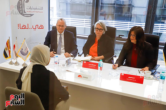 المقابلات الشخصية لقبول الدفعة الثانية من برنامج المرأة تقود للتنفيذيات (1)