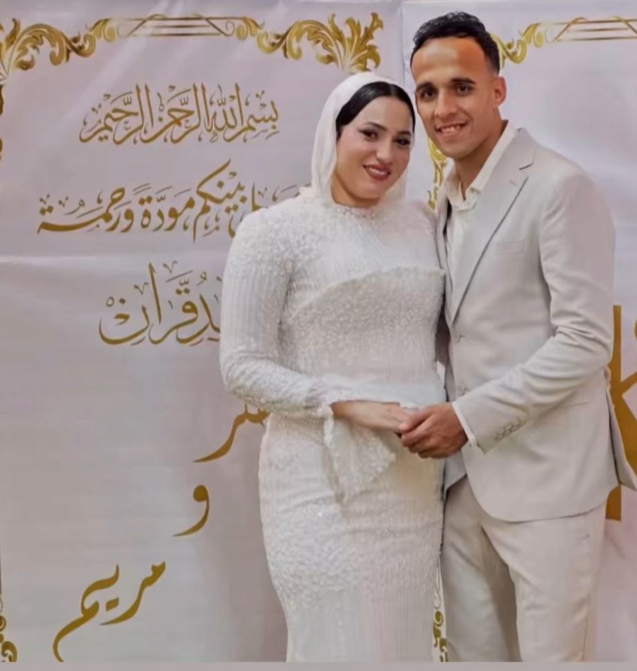 ناصر منسى وزوجته