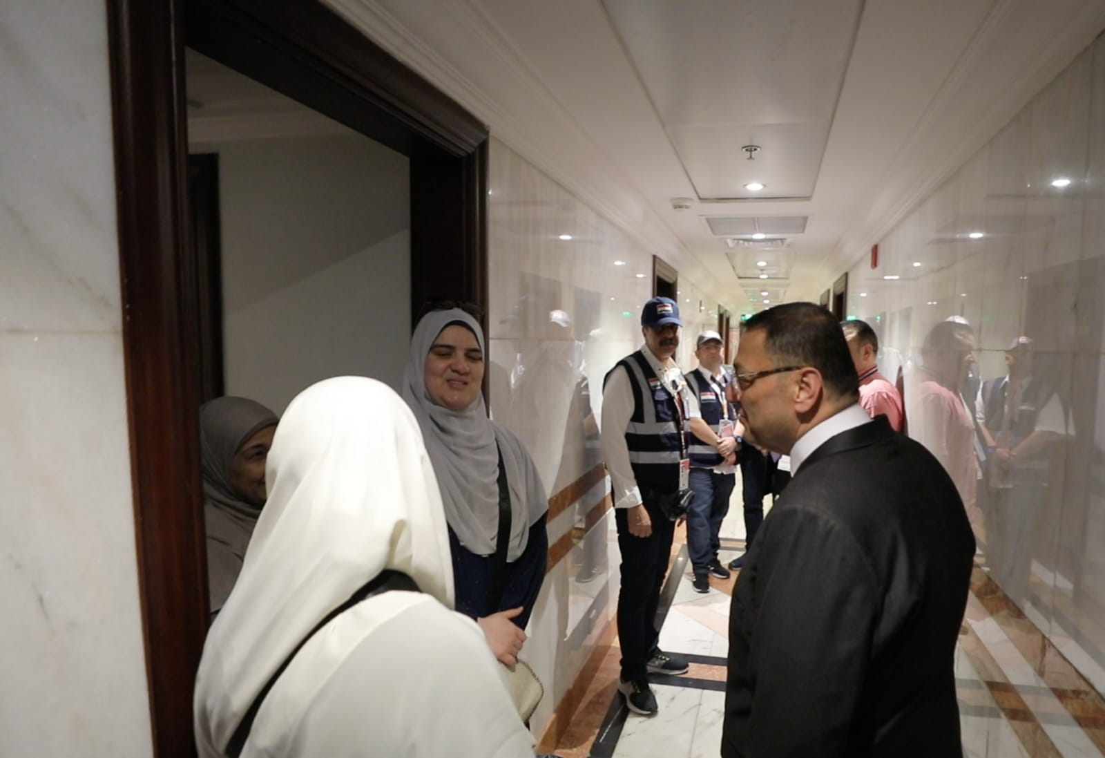 رئيس بعثة الحج يتفقد أحوال الحجاج (5)