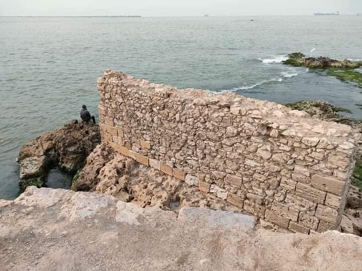 طابية الحوض الجاف طابية الحوض الجاف