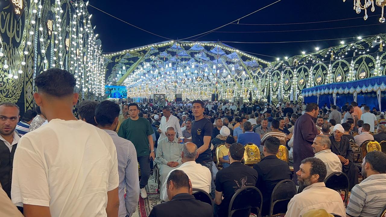 مواطنين من مختلف المحافظات يشاركون عزاء الشيخ سيد سعيد مواطنين من مختلف المحافظات يشاركون عزاء الشيخ سيد سعيد