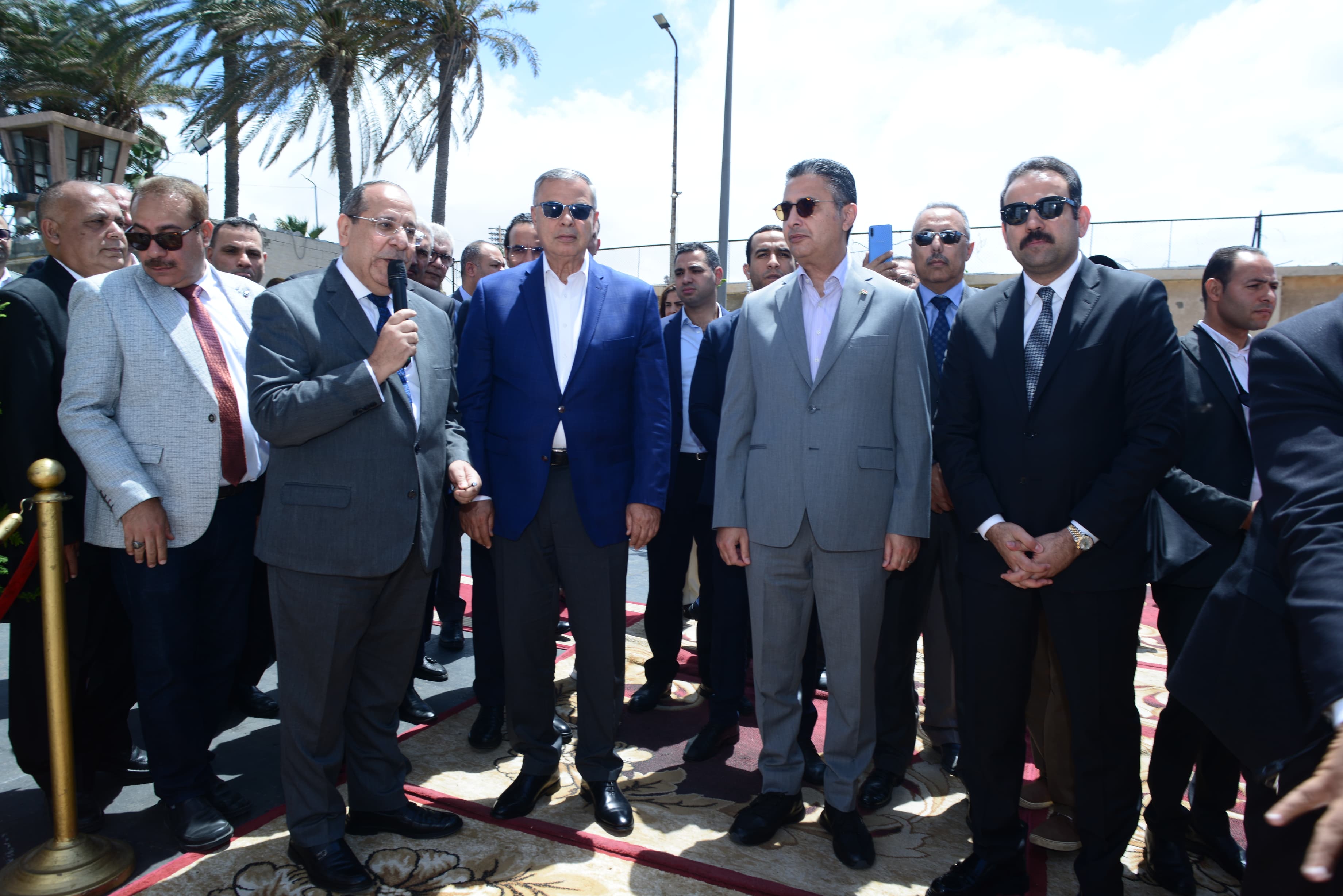 خلال تفقد وزير التموين والمدير التنفيذي لجهاز مستقبل مصر ومحافظ الإسكندرية أعمال التطوير بمحطة الزيو