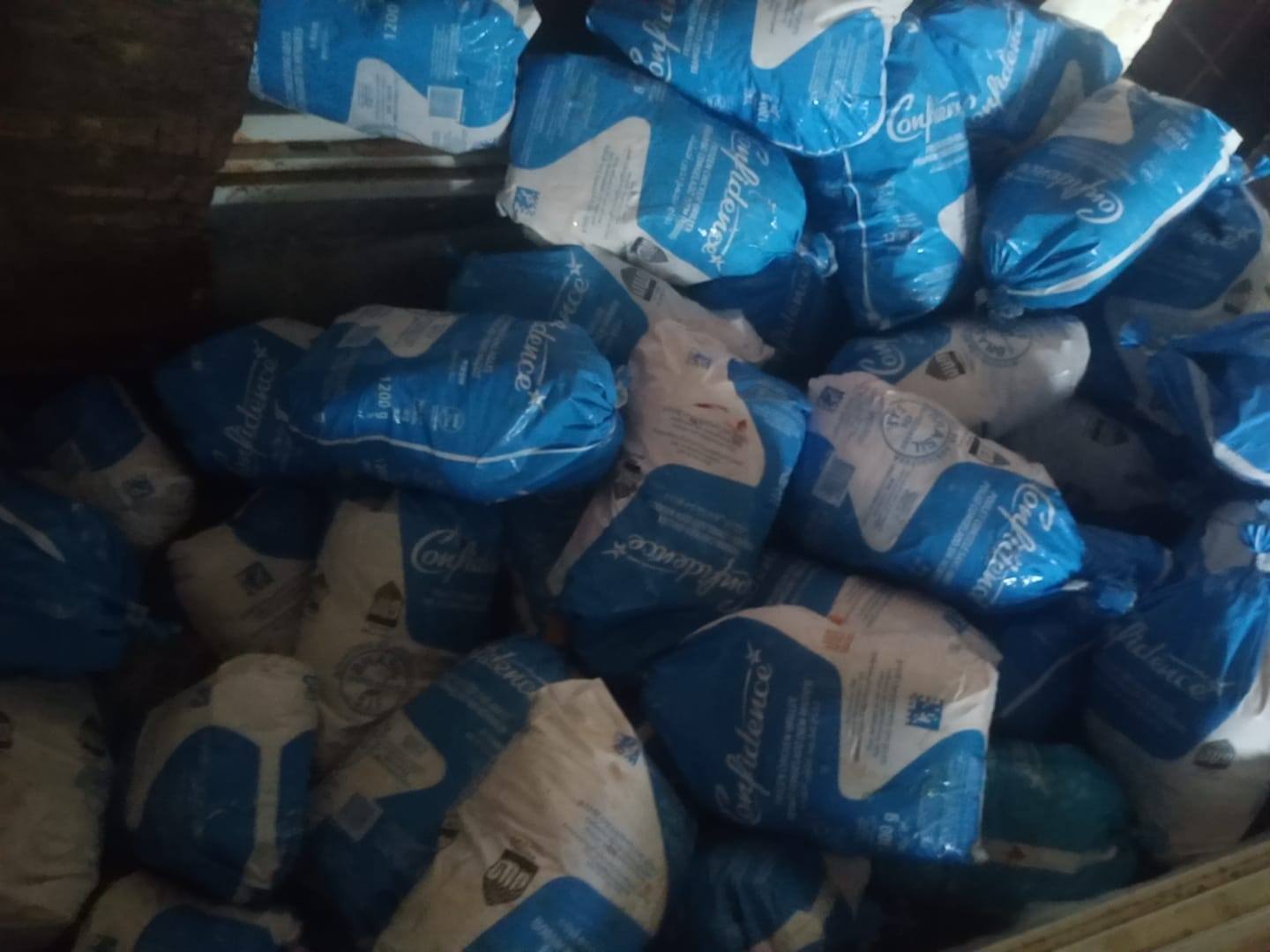 تموين الأقصر تضبط ربع طن دواجن مجمدة يشتبه في صلاحيتها