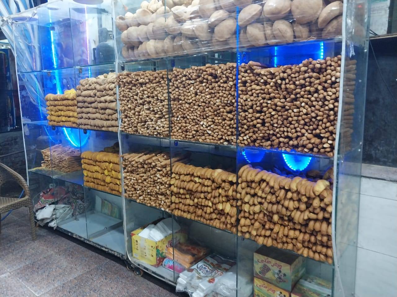 الحملات التموينية على المحلات والمخابز حول الأقصر