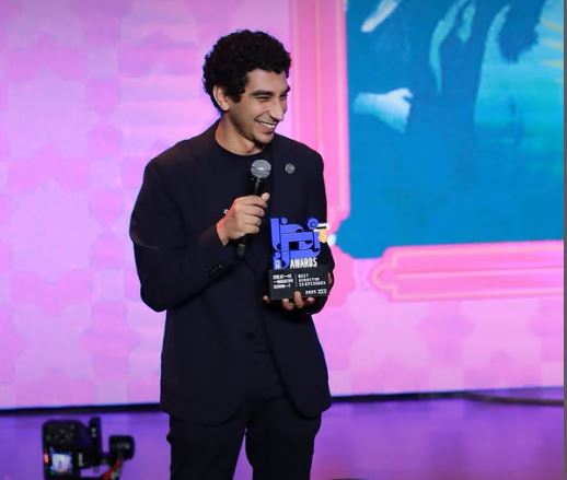 الشركة المتحدة تفوز بجائزة أفضل شركة إنتاج بحفل جوائز قمة الإبداع