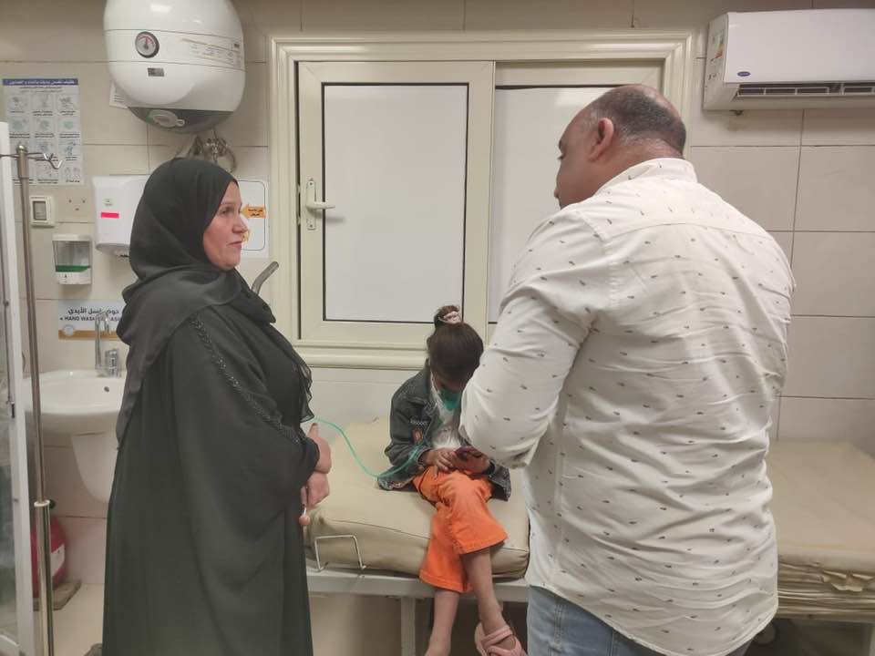 رصد انتظام العمل وخدمات المرضى داخل مركز الشهيد محمود ناصر