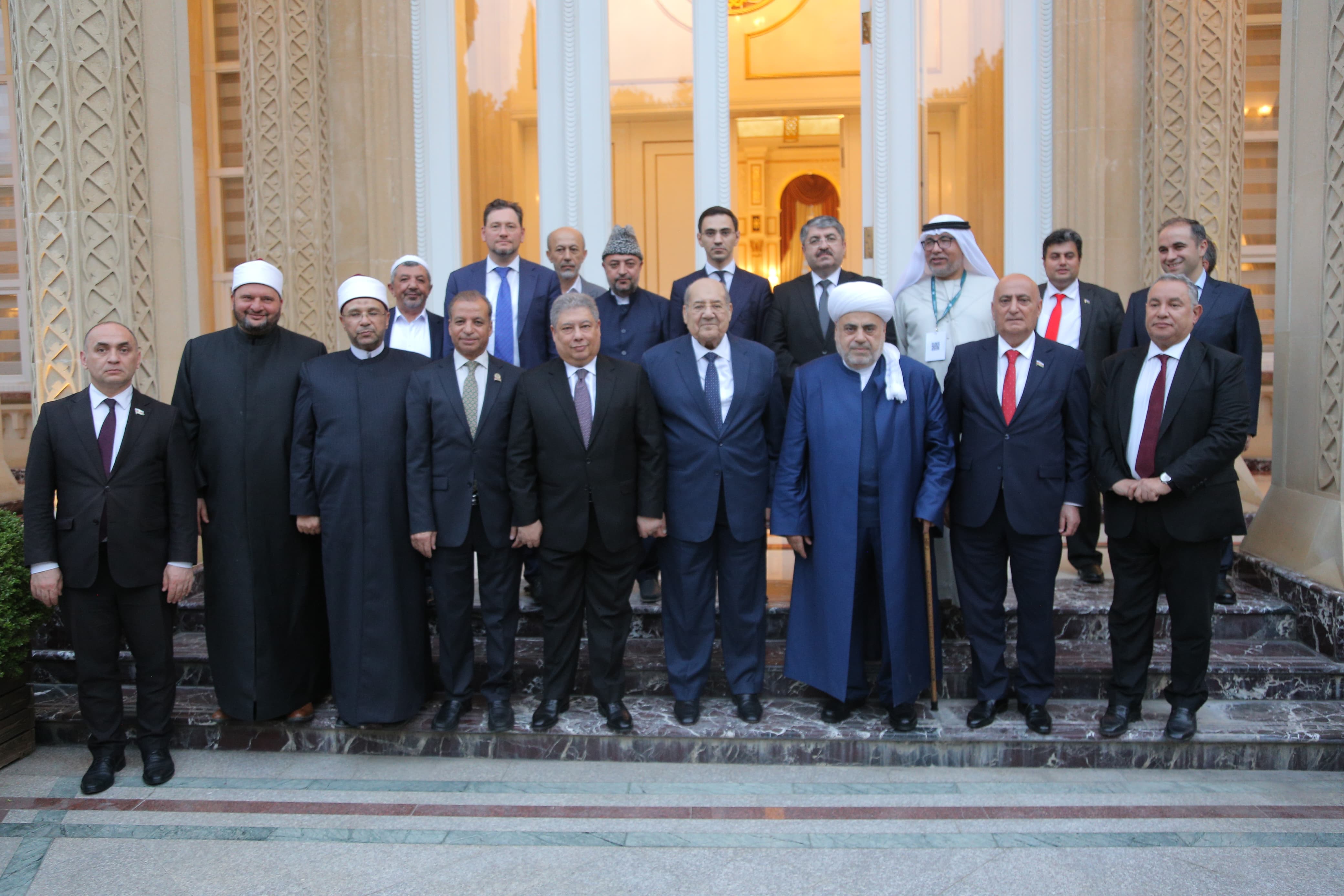 المستشار عبدالوهاب عبدالرازق فى المؤتمر العالمي الذي تنظمه دولة أذربيجان (2)