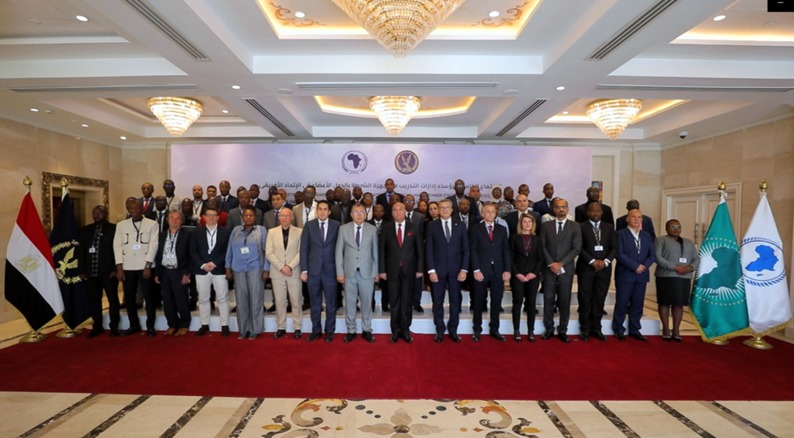 صورة تذكارية للوفد