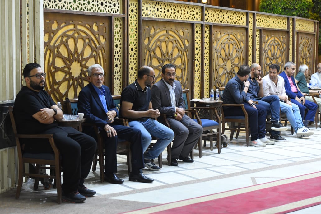 جانب من عزاء والد السيناريست اياد صالح جانب من عزاء والد السيناريست اياد صالح