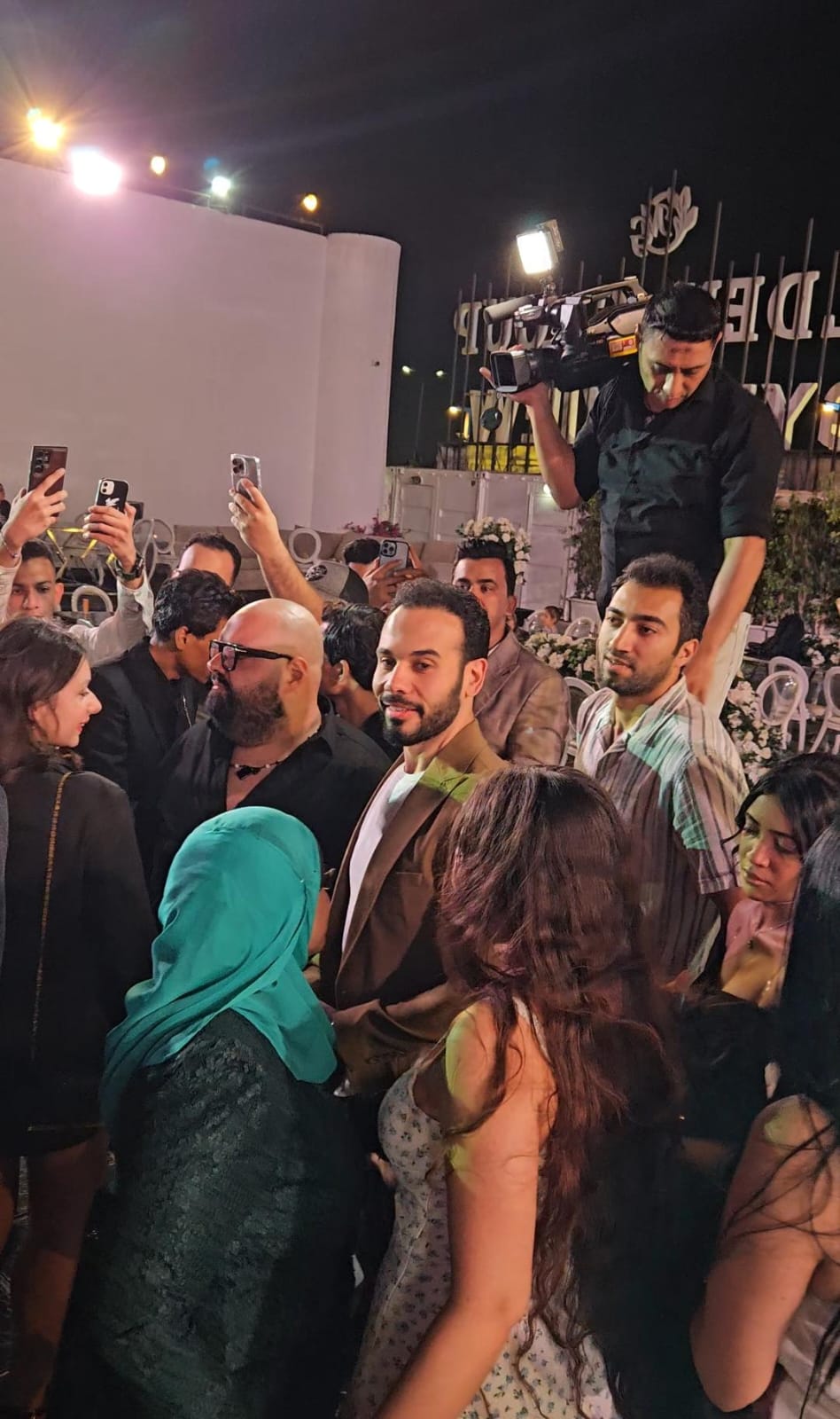 عزوز عادل فى خطوبة هايدي رفعت ومصطفى منصور عزوز عادل فى خطوبة هايدي رفعت ومصطفى منصور