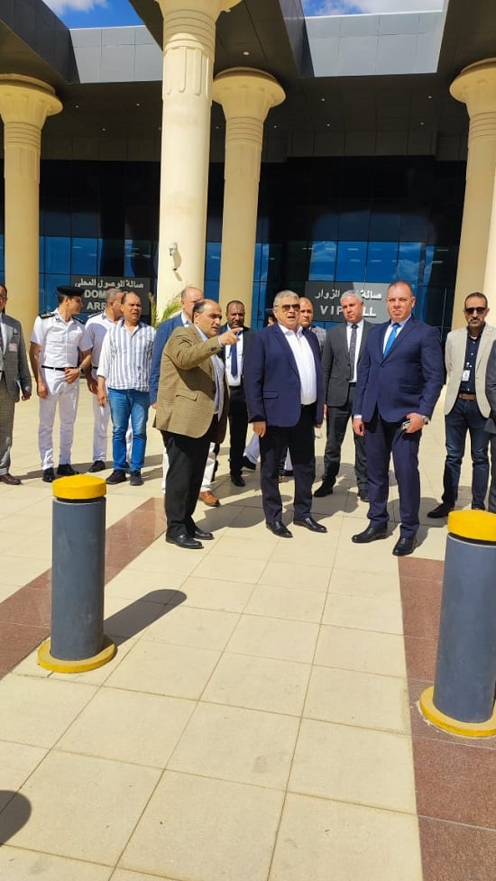 جولة تفقدية للجنة العليا للتفتيش الأمني والبيئي بمطار سفنكس الدولي (4)