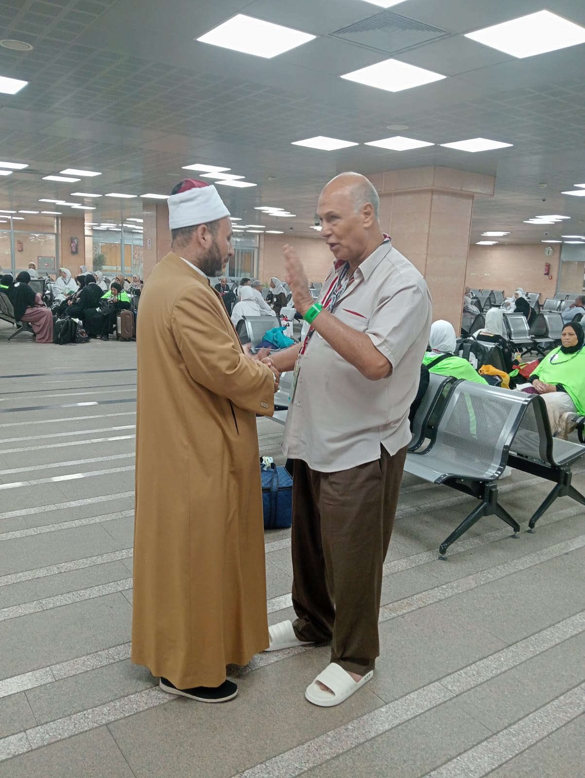 فعاليات منطقة وعظ الأقصر مع الحجيج بالمطار فعاليات منطقة وعظ الأقصر مع الحجيج بالمطار