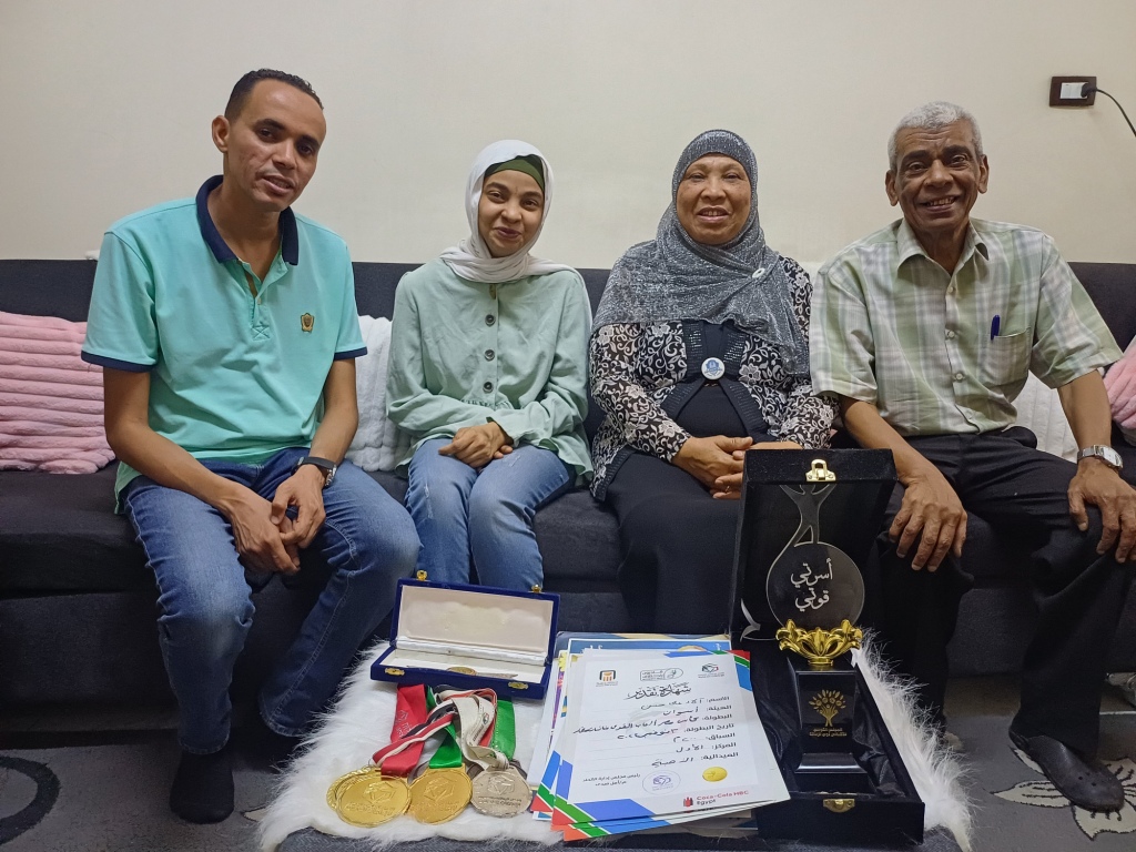 أسرة الاء وصحفى اليوم السابع أسرة الاء وصحفى اليوم السابع