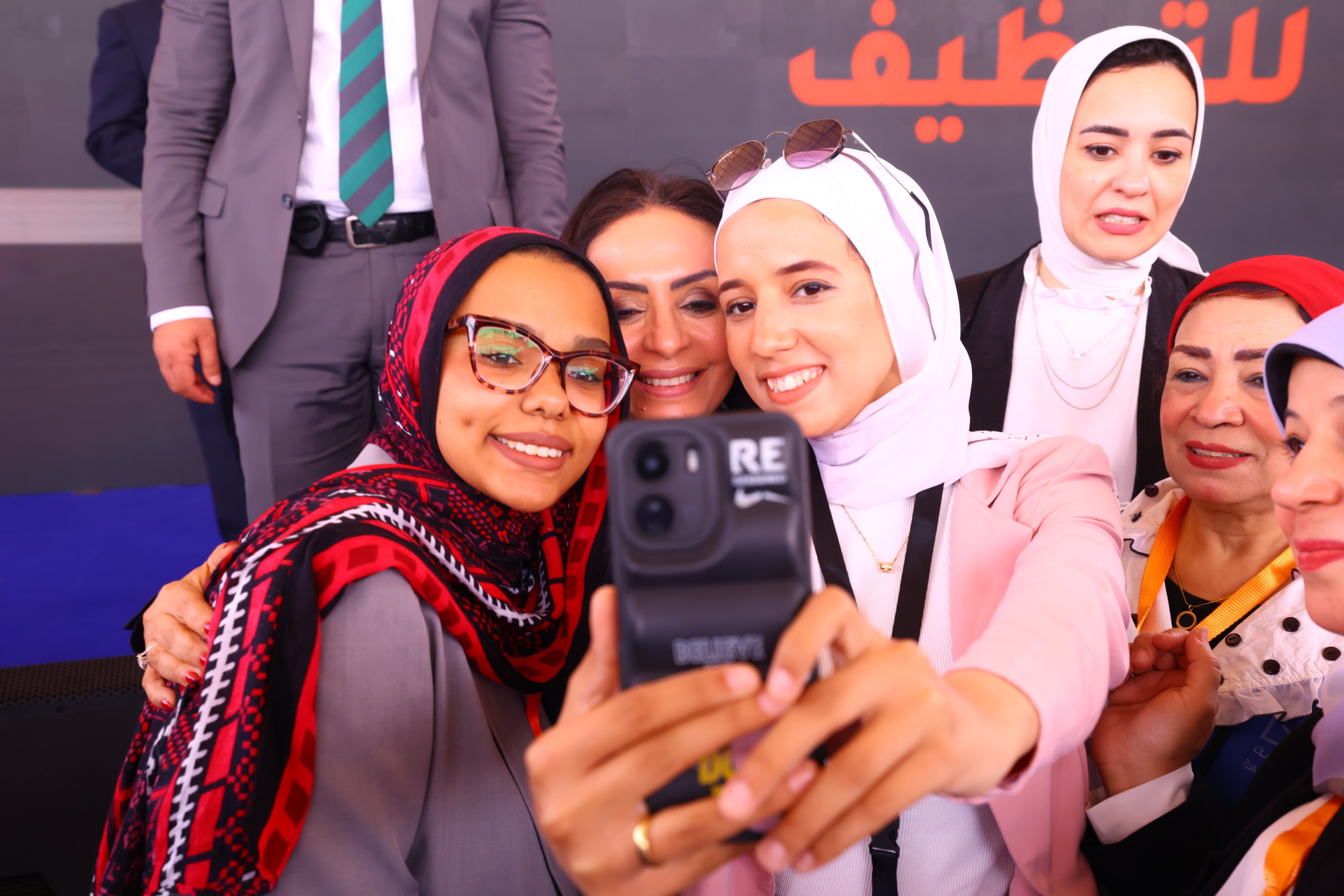 وزيرة التضامن تفتتح ملتقى فرصة حياة للتوظيف وزيرة التضامن تفتتح ملتقى فرصة حياة للتوظيف