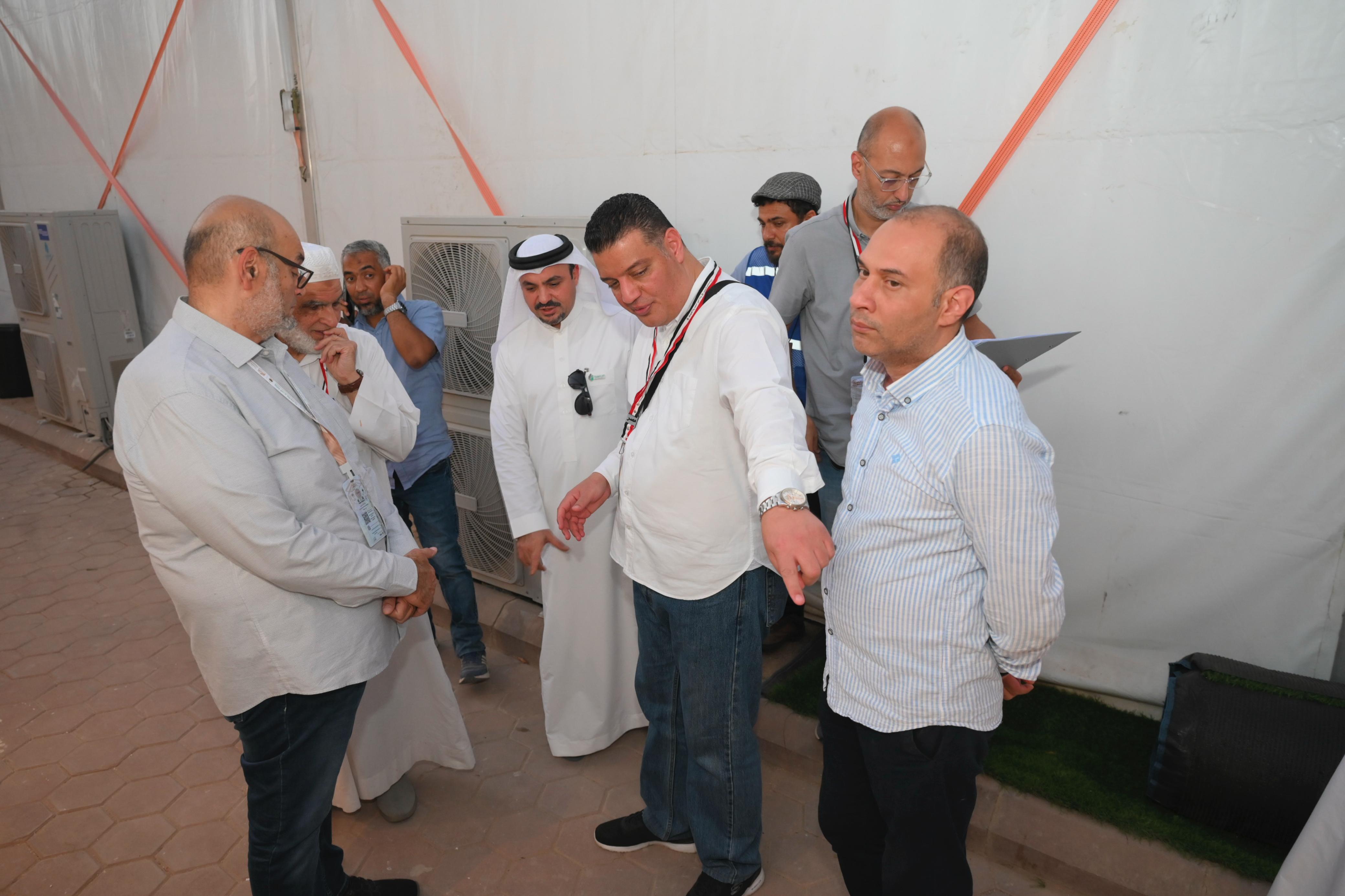 رئيس بعثة حج الجمعيات يتفقد مخيمات حجاج الجمعيات الأهلية رئيس بعثة حج الجمعيات يتفقد مخيمات حجاج الجمعيات الأهلية