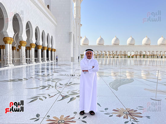 محرر-اليوم-السابع-في-صحن-المسجد محرر-اليوم-السابع-في-صحن-المسجد