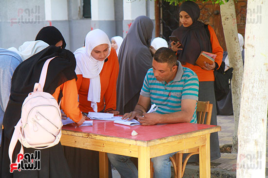 توافد الطلاب توافد الطلاب