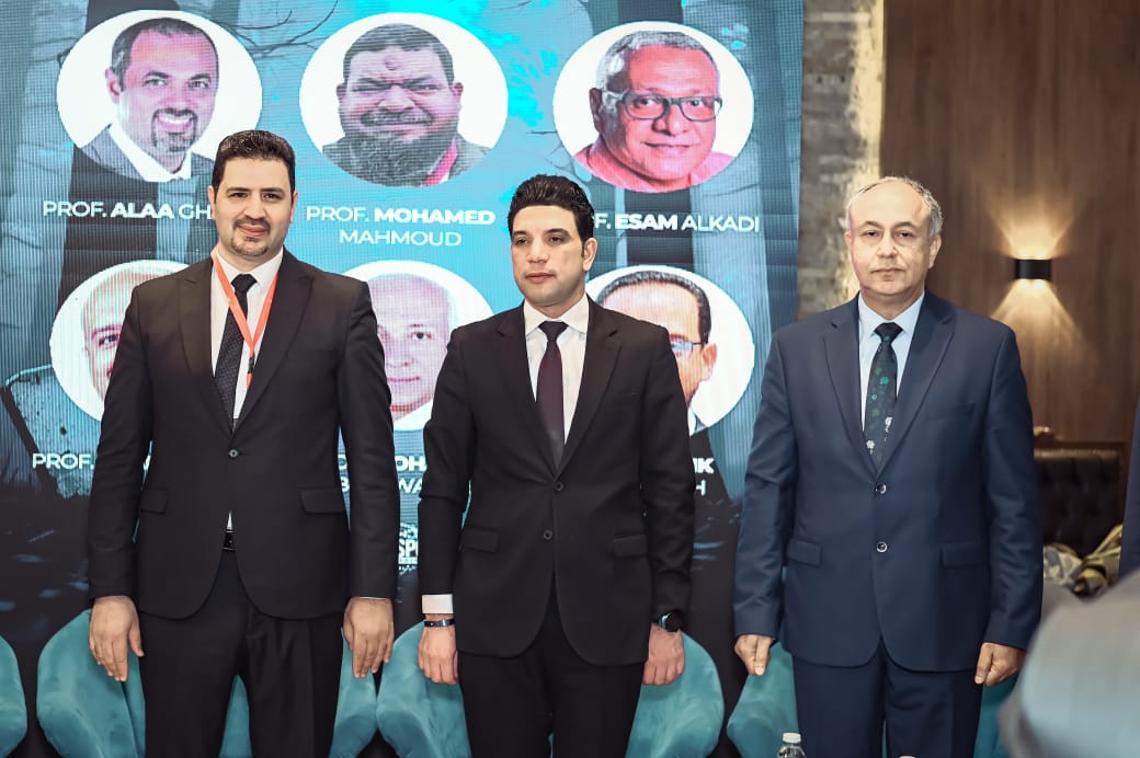 نائب محافظ سوهاج يشهد فعاليات مؤتمر قسم القلب بمركز القلب والجهاز الهضمى (1)