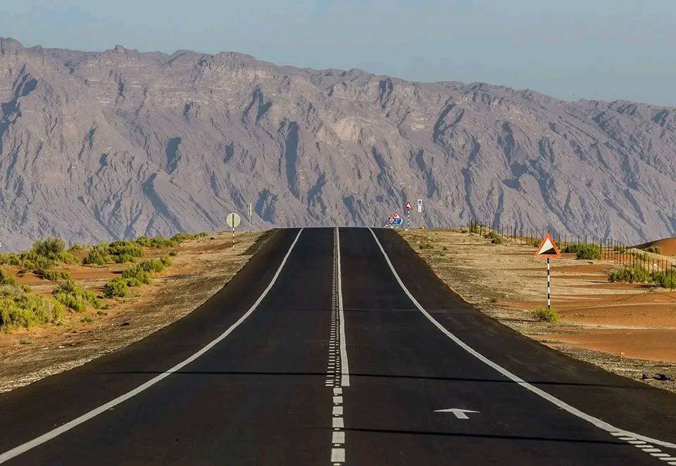 جبل حفيت من بعد جبل حفيت من بعد