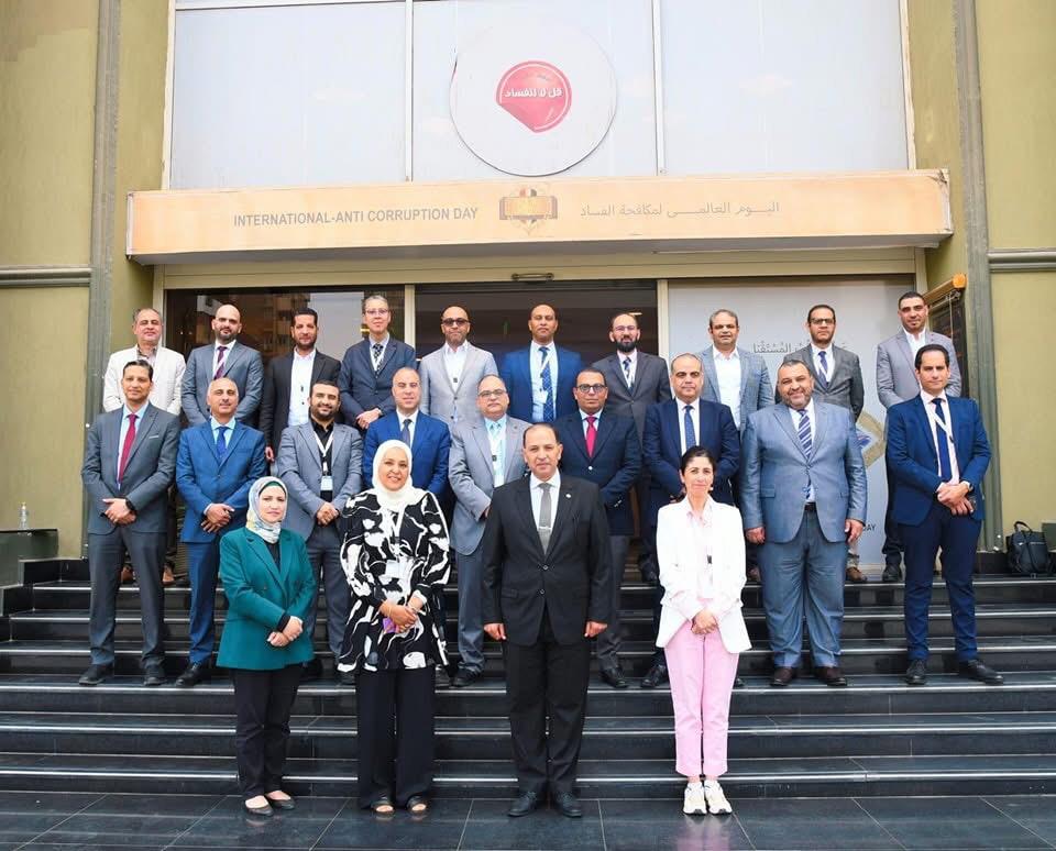 الأكاديمية الوطنية تعقد برامج تدريبية