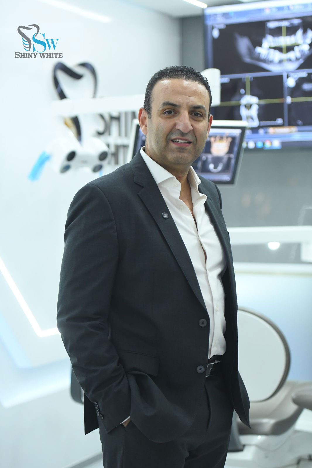 المدير التنفيذي لمراكز شايني وايت لزراعةوتجميل الأسنان المدير التنفيذي لمراكز شايني وايت لزراعةوتجميل الأسنان