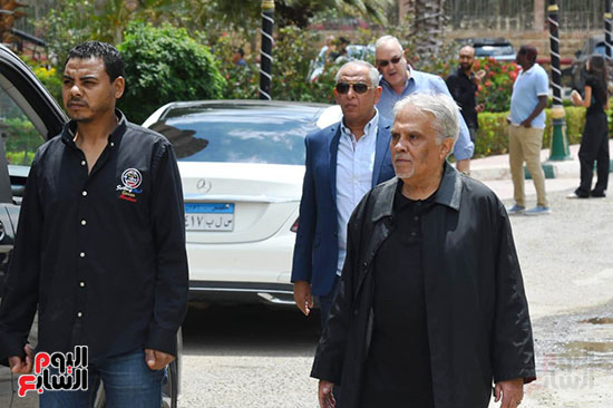 الحزن يخيم على جنازة الراحل وليد مصطفى الحزن يخيم على جنازة الراحل وليد مصطفى