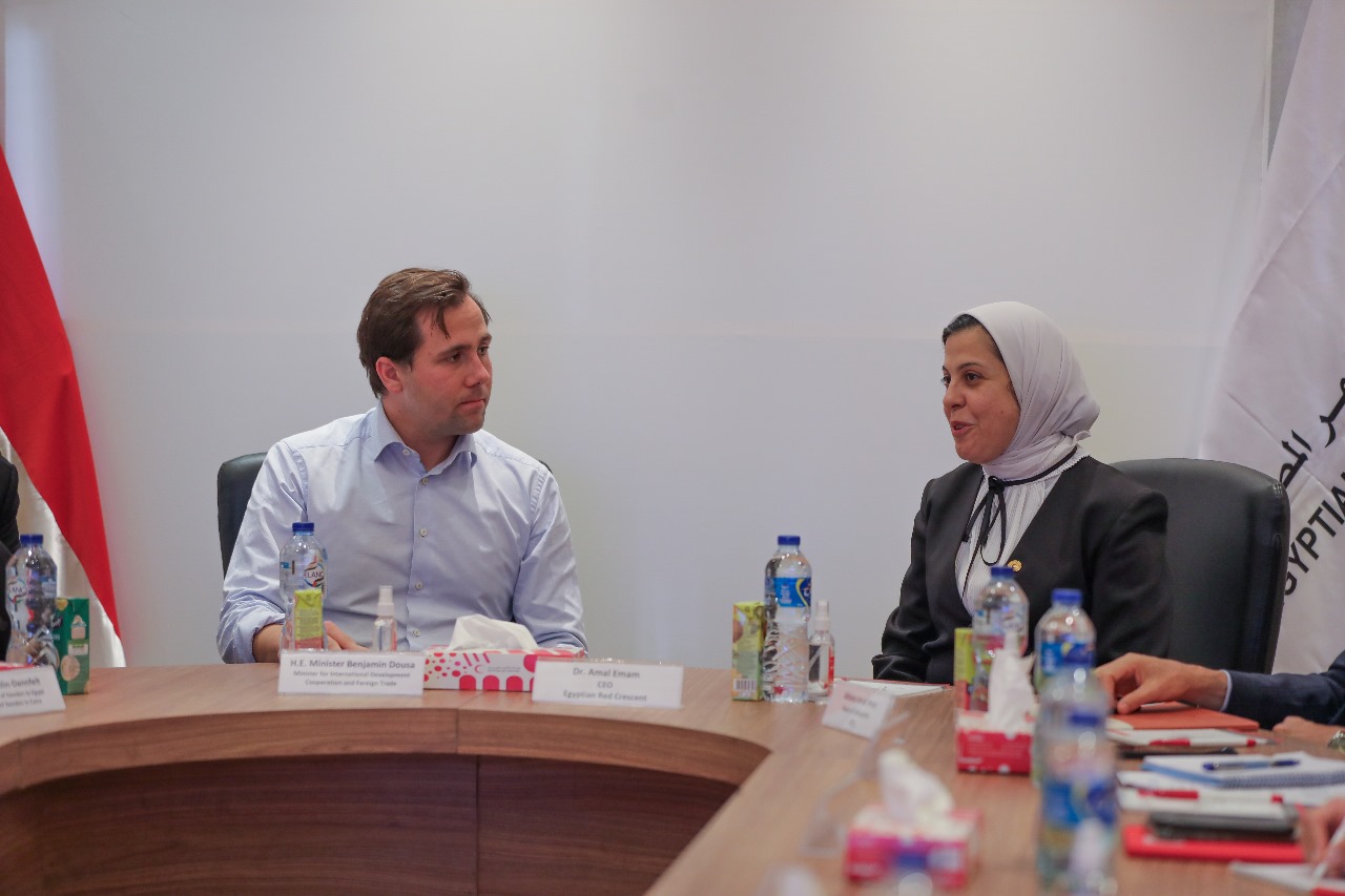 وفد رفيع المستوى من الخارجية السويدية