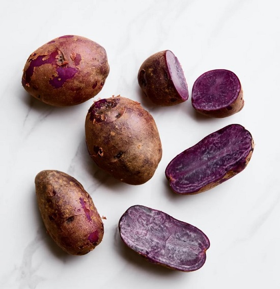 بطاطس أديرونداك الزرقاء