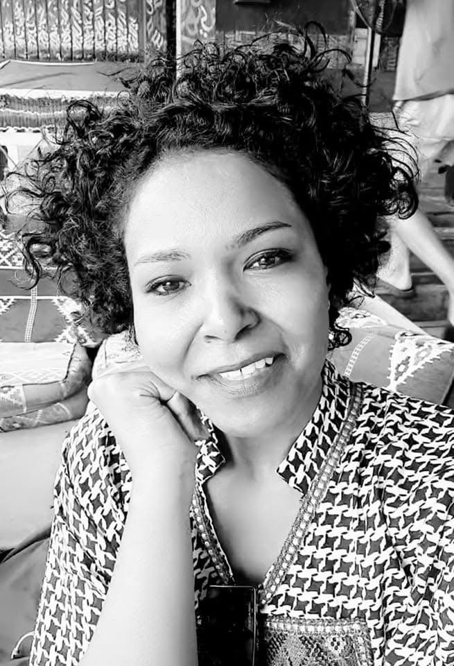 الإعلامية حنان