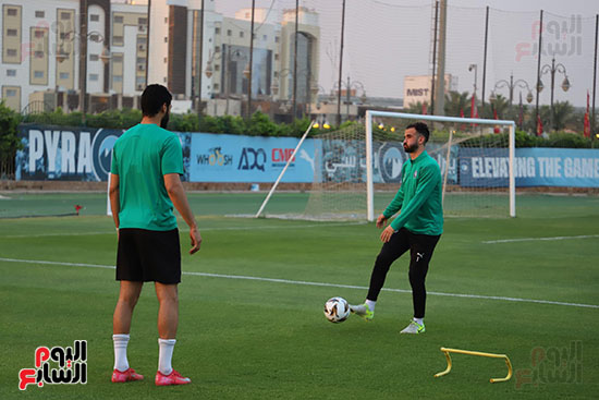بيراميدز يختتم تدريباته اليوم استعدادًا لمواجهة صن داونز في نهائي أفريقيا (9)