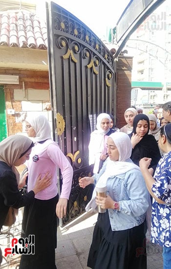 توافد طلاب الشهادة الإعدادية (8)