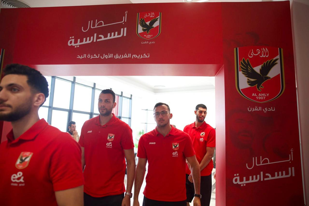 ابطال السداسية