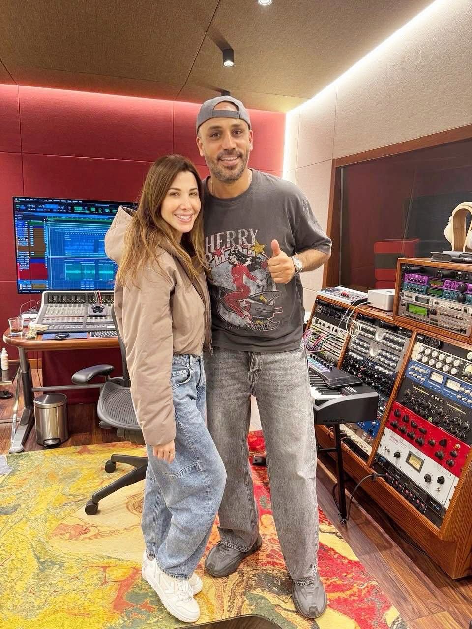 نانسى عجرم والملحن محمد يحيى