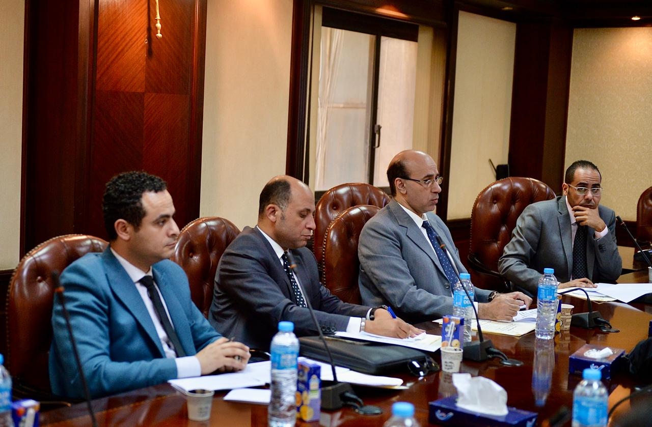 اللجنه الفنية للتصدى للشائعات (2)