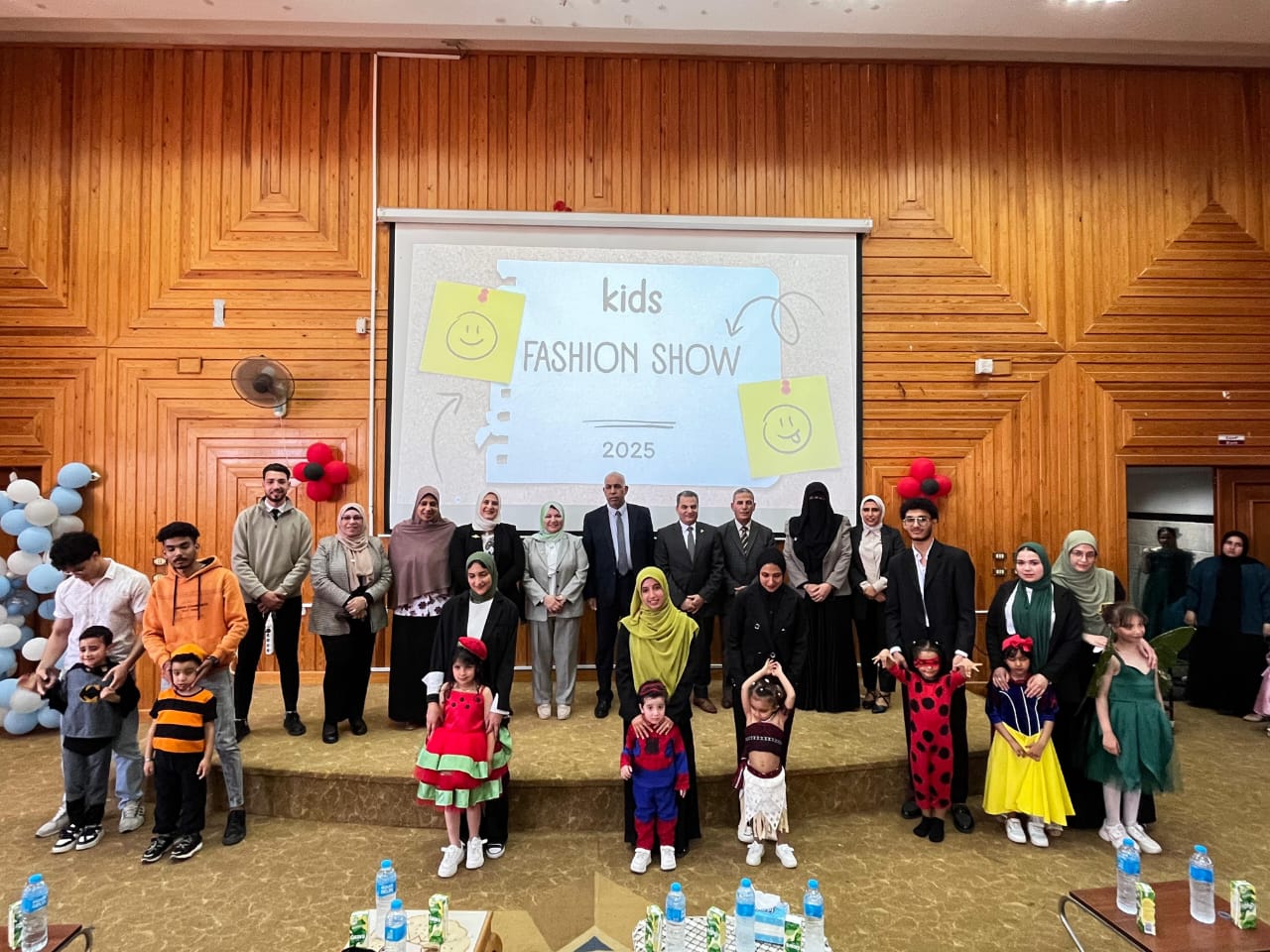 جانب من المعرض لللأطفال