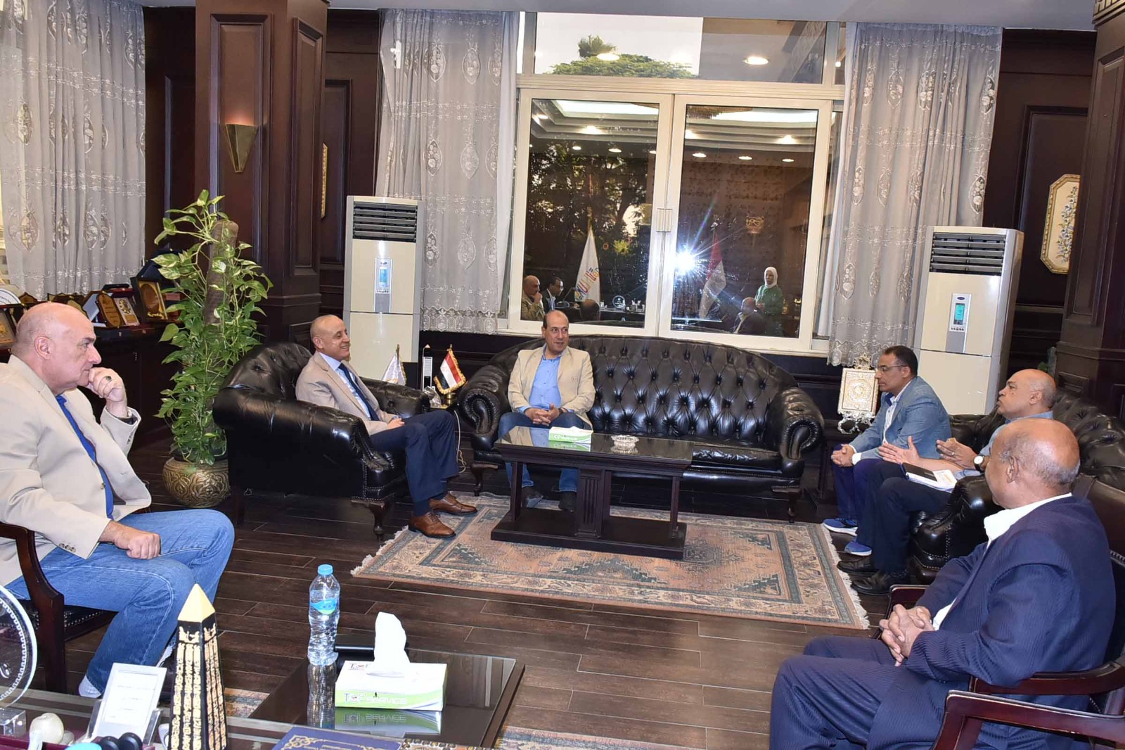 لقاء مع وفد الجهاز المركزى للتعمير لمناقشة المشروعات بالمدن والقرى لقاء مع وفد الجهاز المركزى للتعمير لمناقشة المشروعات بالمدن والقرى