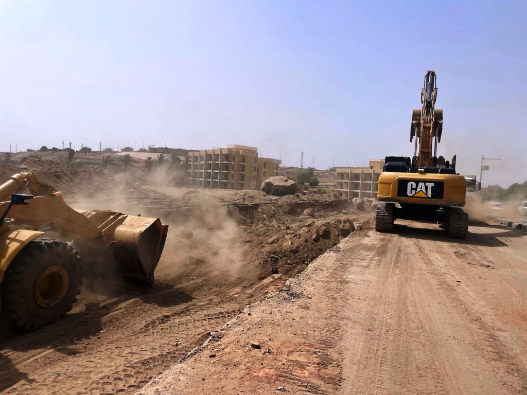 مشروع تطوير وتوسعة طريق السادات