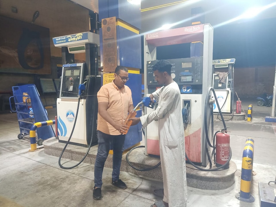 ضبط وتحرير 24 محضر ومخالفة في حملات على محطات الوقود