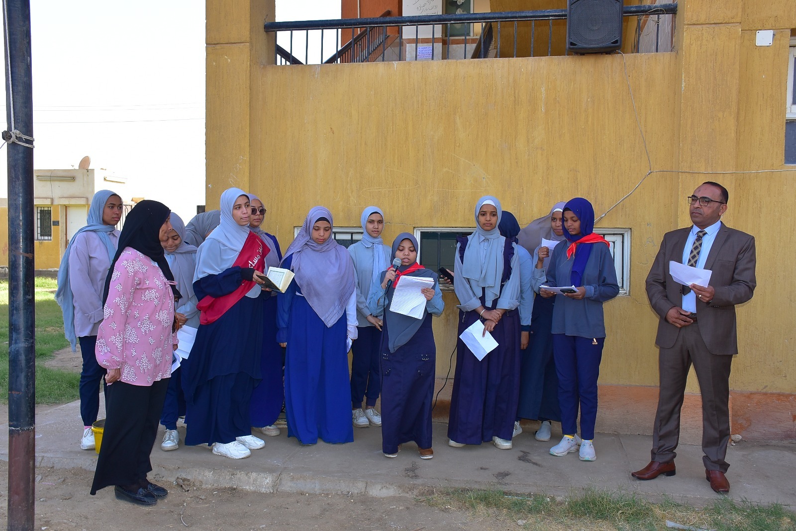 فعاليات حملة خطوات ضد الإدمان ضمن مبادرة ظواهر بالأقصر فعاليات حملة خطوات ضد الإدمان ضمن مبادرة ظواهر بالأقصر