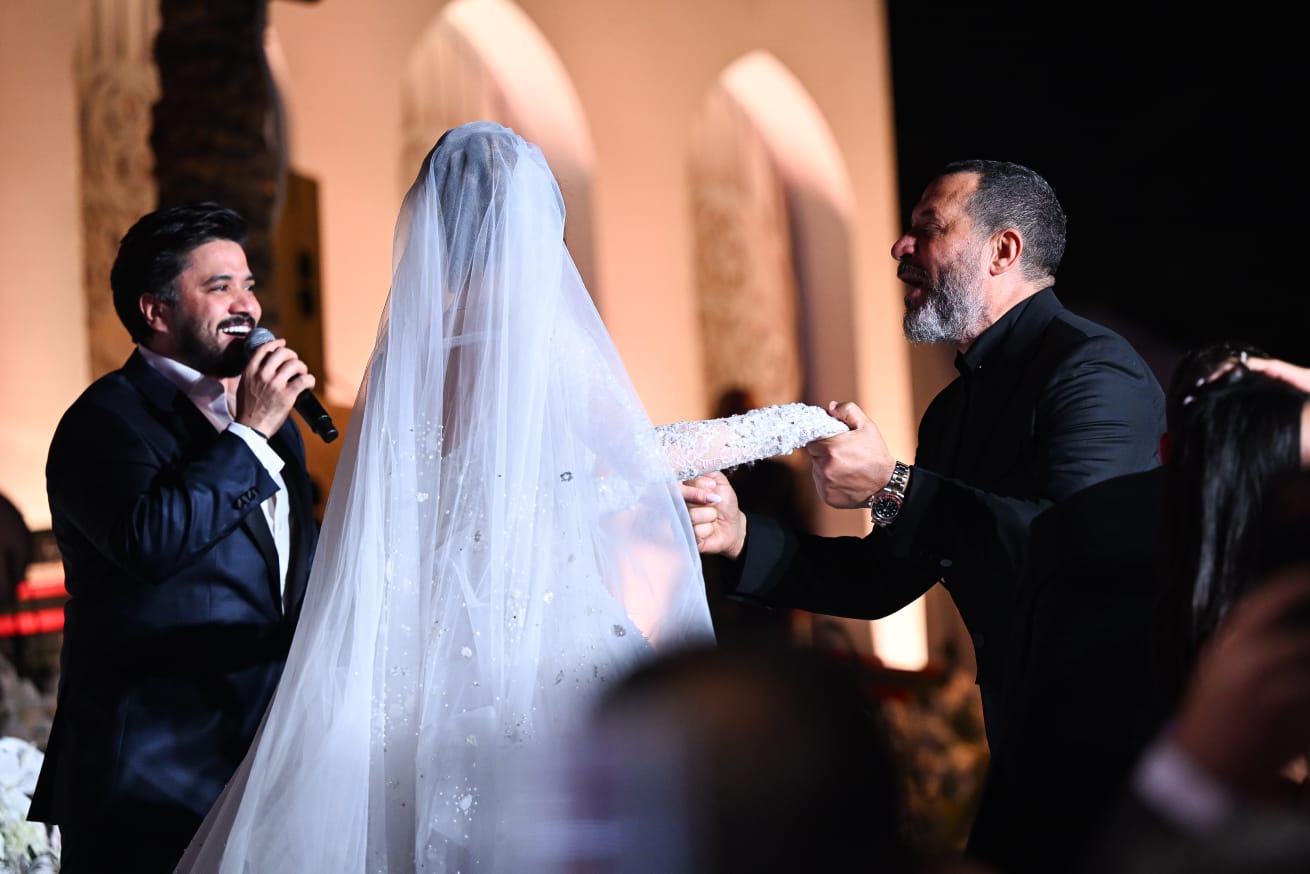 ماجد المصرى يتفاعل مع غناء مصطفى حجاج ماجد المصرى يتفاعل مع غناء مصطفى حجاج