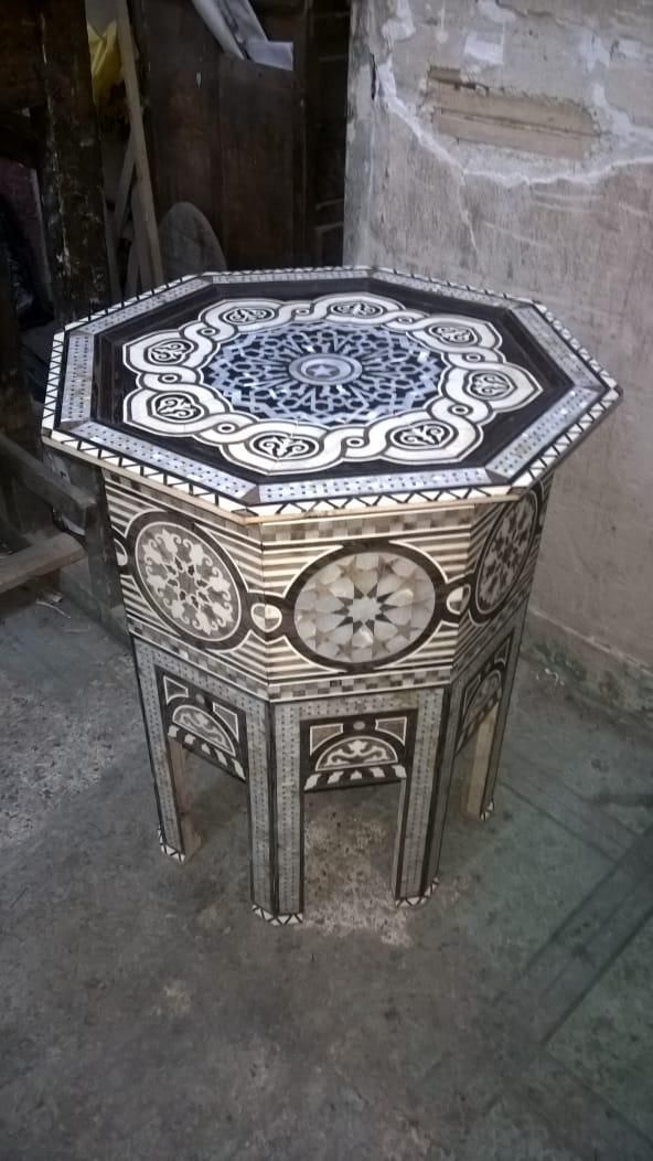 جانب من المنتجات اليدوية جانب من المنتجات اليدوية