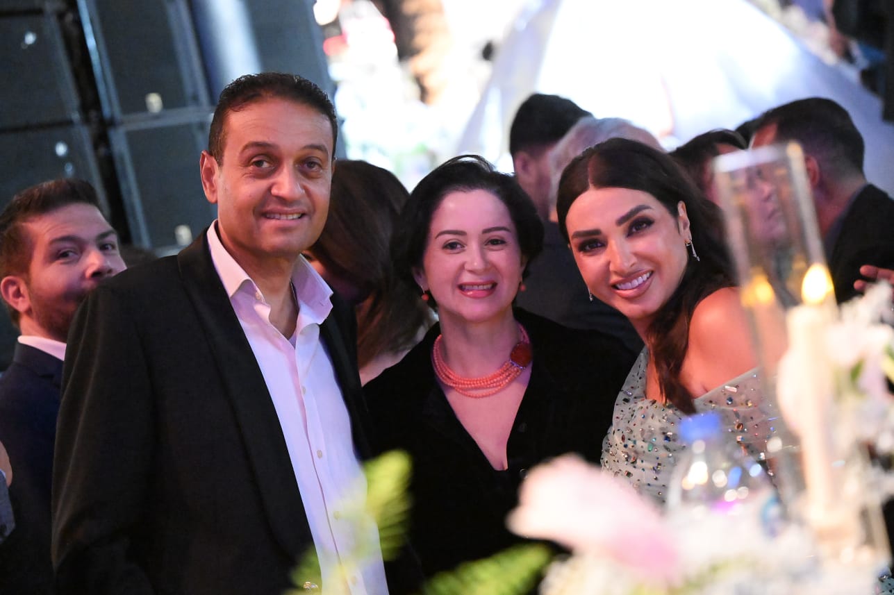 روجينا ومى نور الشريف روجينا ومى نور الشريف